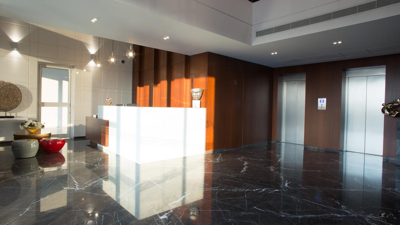 The Stay Furnished Apartments Dbaje Kültér fotó